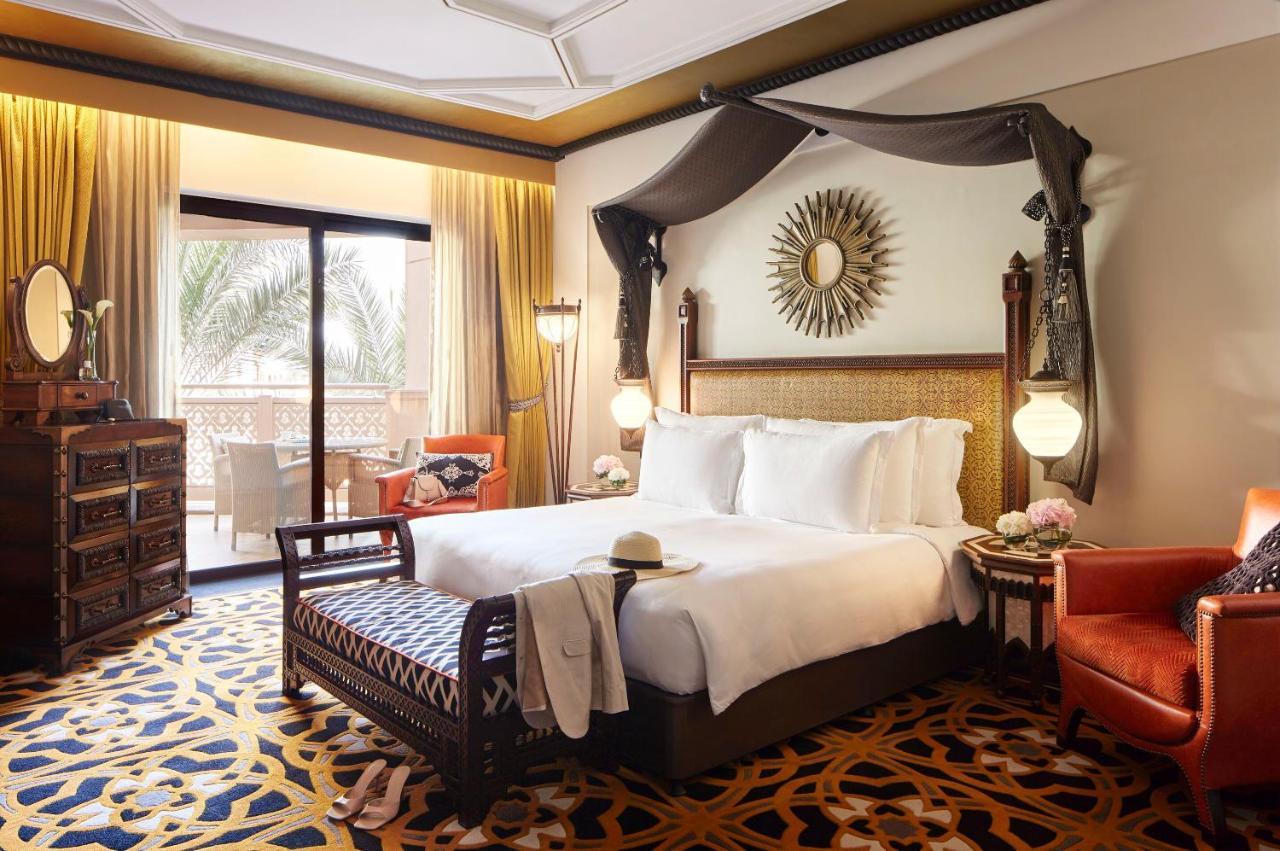 Jumeirah Al Qasr Resort